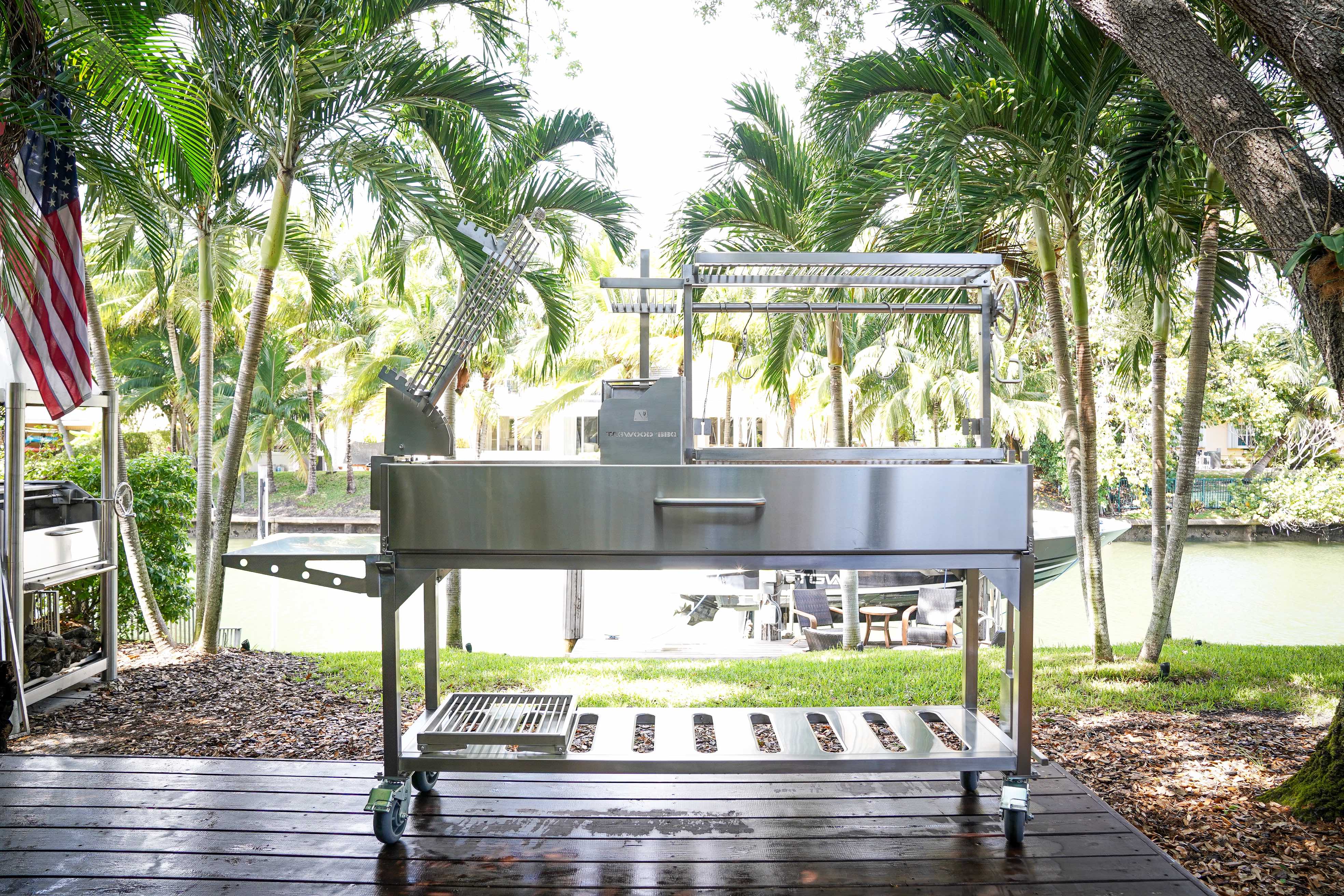 Tagwood BBQ06SS – Argentine Stainless Steel Santa Maria Grill