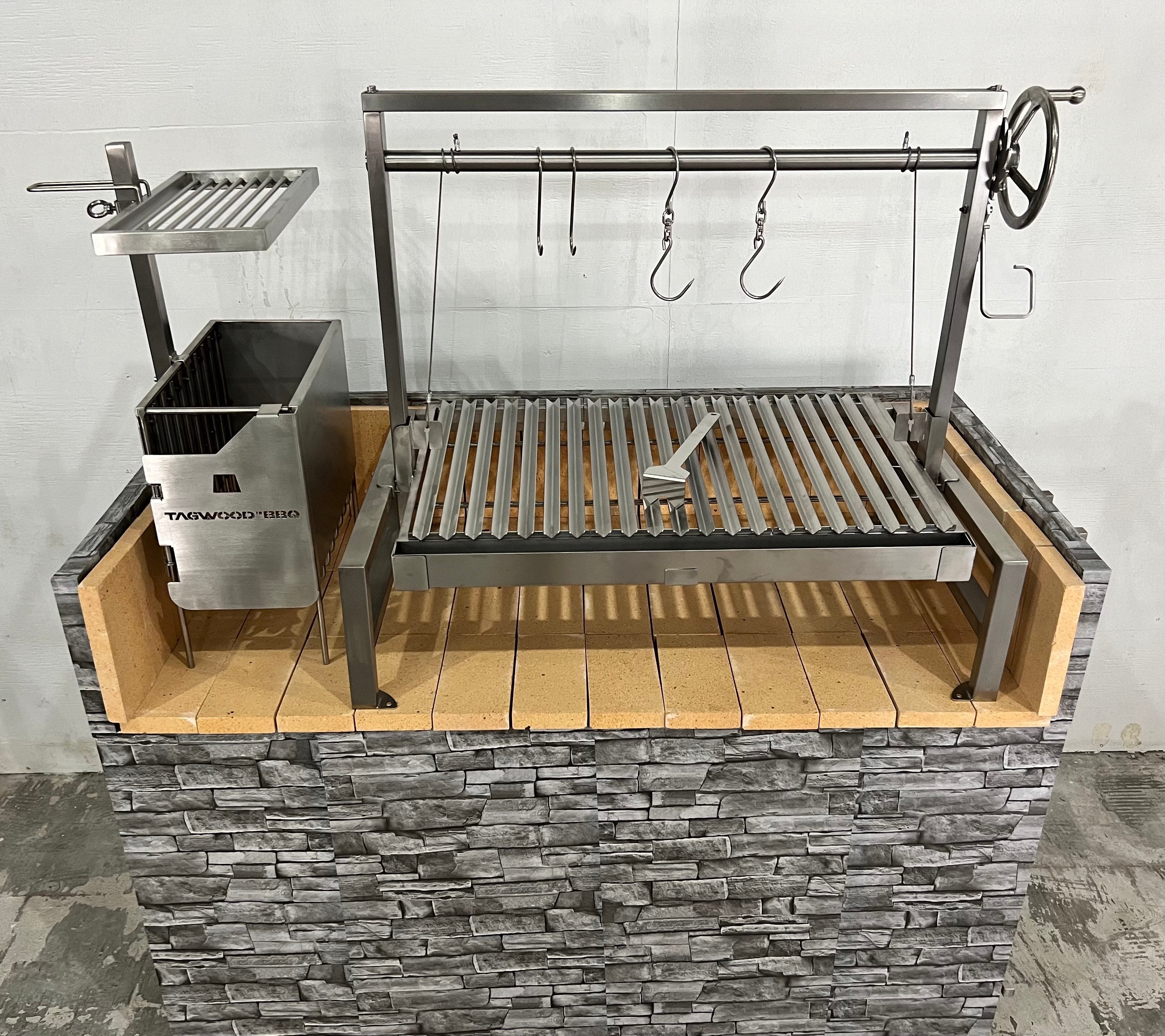 Tagwood BBQ09SS – Argentine Stainless Steel Santa Maria Grill